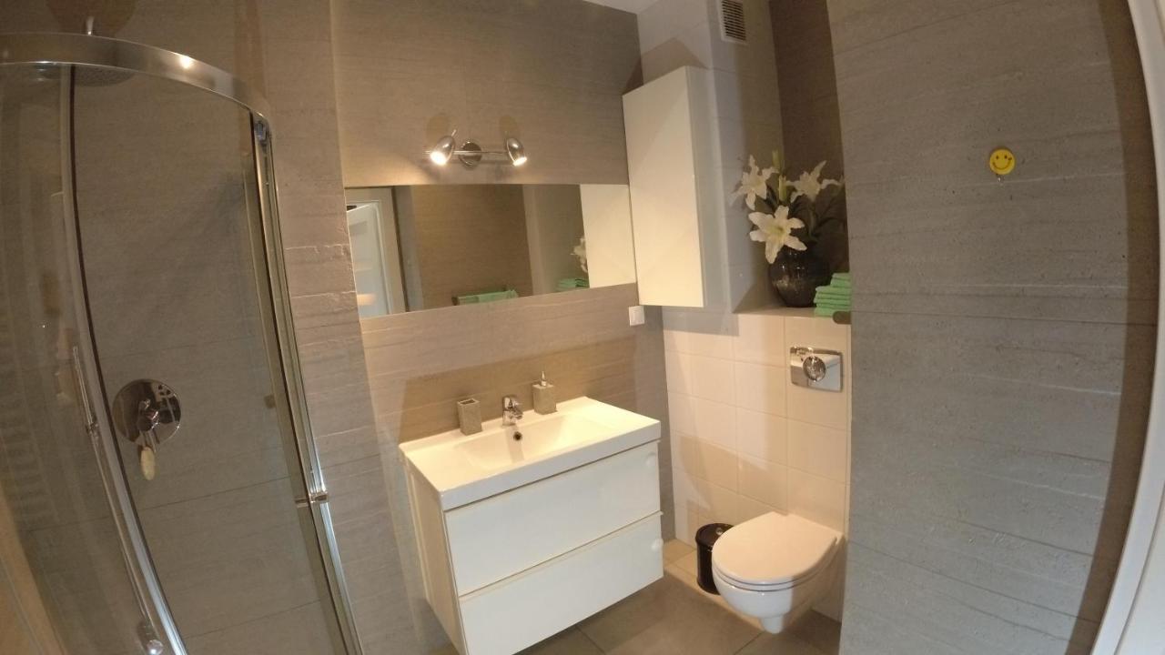 Comfort Apartment Pawia Street - Free Parking !!! Cracóvia Exterior foto