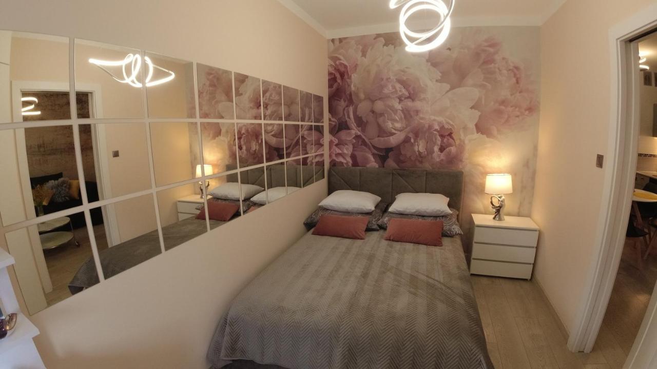 Comfort Apartment Pawia Street - Free Parking !!! Cracóvia Exterior foto